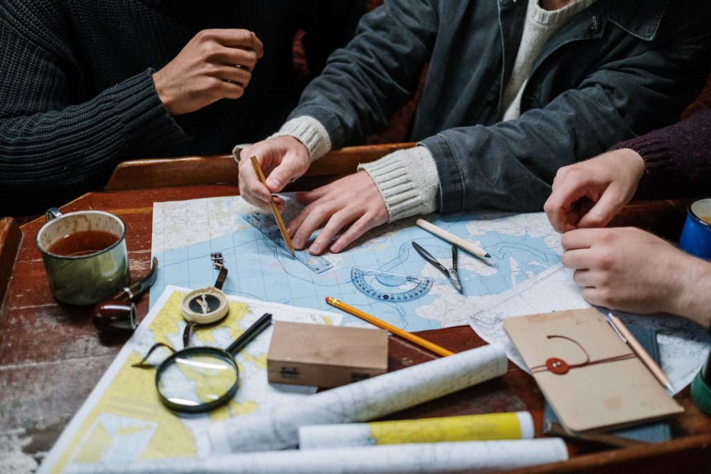 Maps and explorers